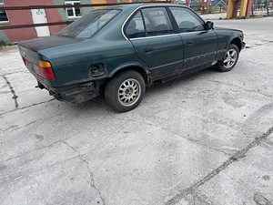 BMW e34 на запчасти (4 фото из 7)