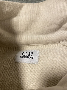 C.p company (4 фото из 5)