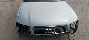 Audi A4 salongi autovaruosad (5 foto / 10)
