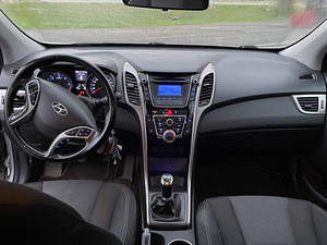 Hundai I30 (4 фото из 8)