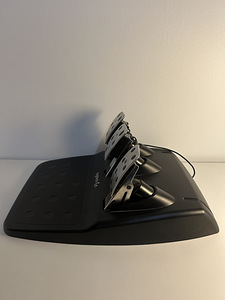 Logitech G920 (7 foto / 8)