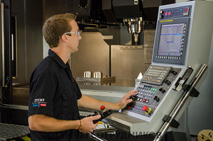 CNC-PAINUTUSMASINA operaator (4 foto / 4)
