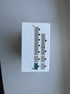 DeepCool PX1000G White 1000W 80+ Gold (Full Modular) (2 фото из 5)