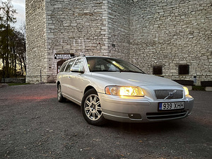Volvo v70 2.4 120kw (3 foto / 7)