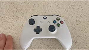 Juhtmevaba xbox pult, + patareid, vahe kasutatud (1 foto / 1)