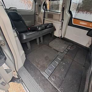 Chrysler grand voyager (7 foto / 8)