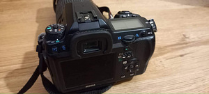 Pentax K5 Ii + 2 objektiivi (2 foto / 3)