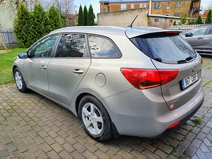Kia Cee'd Sportswagon (3 foto / 12)