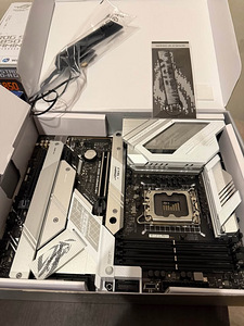 I7-14700KF + ASUS ROG STRIX Z690-A DDR5 (4 foto / 4)