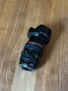 Canon EF 24-105mm Lens & Canon EW-83H Lens Hood (1 foto / 1)
