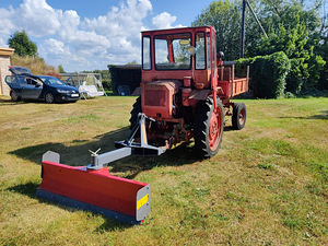 Müüa traktor T-16 (2 foto / 6)