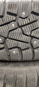 Müüa talvised naelrehvid velgedel, Pirelli 185/65/R15 (3 foto / 6)
