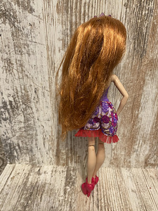 Nukk Ever After High Holly (2 foto / 3)
