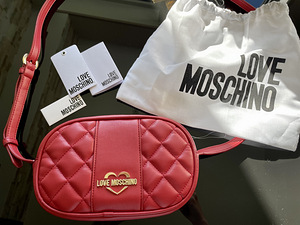 Moschino naiste kott (3 foto / 3)