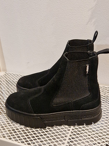 Puma k/s poolsaapad, suurus 38,5 (2 foto / 3)