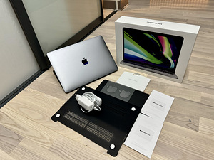 MacBook Pro 13” M2 • Nagu Uus • (2 foto / 4)