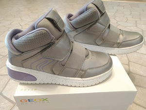 Ketsid / vabaajajalatsid Geox Junior XLED suurus 36 (24 cm) (1 foto / 6)
