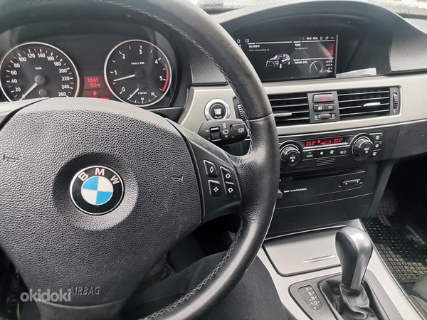 BMW 330d (фото #10)