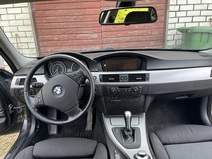 BMW 330d 170kw (6 foto / 8)