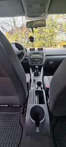 VW GOLF 5 (6 foto / 8)