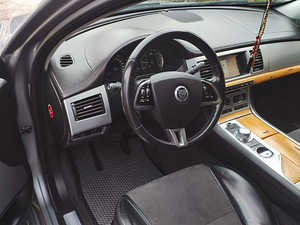 Jaguar xf 3 0 dizel sport (7 foto / 8)
