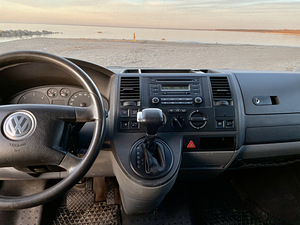 Volkswagen Transporter T5 (13 foto / 15)