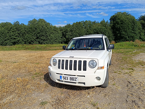 Продам jeep Patriot (5 фото из 15)