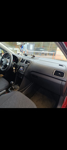 Volkswagen Polo (11 фото из 12)