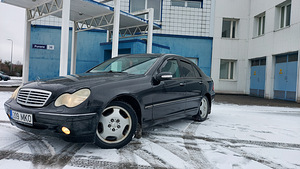 Компрессор mb c200 Atm с отказом радиатора Üv 2023 05 (1 фото из 9)
