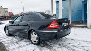 Компрессор mb c200 Atm с отказом радиатора Üv 2023 05 (7 фото из 9)