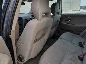 Volvo v40 1.8 бензин механика (8 фото из 11)