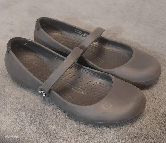 Туфли школьные Crocs