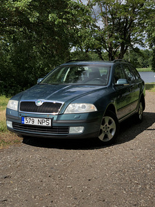 Skoda Octavia 4X4 Disel (2 foto / 15)