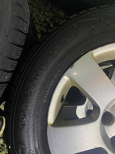Škoda talvine naastud veljed koos rehvidega 195/65r15 95t xl (5 foto / 5)