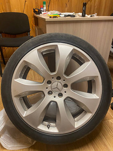 Mercedes диски с покрышками 255/40zr20 101y 235/45zr20 100w