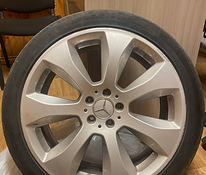 Mercedes veljed koos rehvidega 255/40zr20 101y 235/45zr20 10