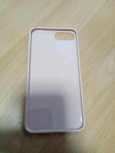 iPhone'i ümbris (2 foto / 2)