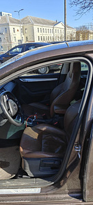Skoda Octavia (9 фото из 9)