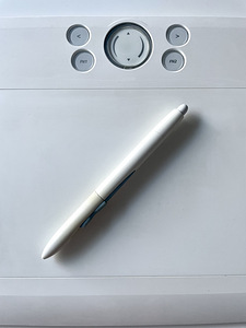 Графический планшет Wacom Bamboo Fun (2 фото из 3)