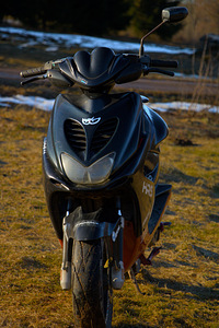 Yamaha Aerox 2004 (2 foto / 10)
