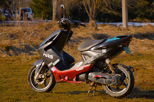 Yamaha Aerox 2004 (3 foto / 10)