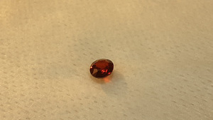 Granaat; loomulik; 1,31 ct; spessartiin; VS; Namiibia; ovaal (8 foto / 10)