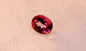 Topaas; loomulik; 4,82 ct; roosa; IF; katmine; Brasiilia. (4 foto / 10)