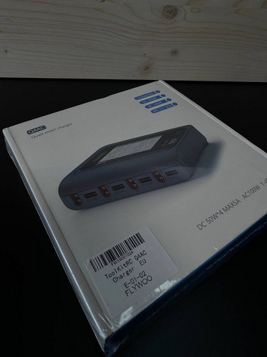 ToolkitRC Q4AC 4x50W 4 Port AC/DC Smart Charger