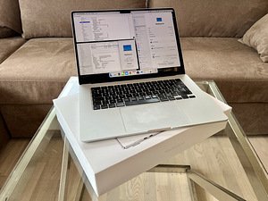 Macbook AIR 15" M2 2023 (1 foto / 1)