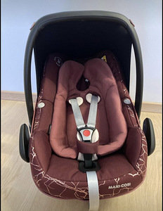 Maxi Cosi turvahäll Pebble Pro i-Size, 0-13 kg (3 foto / 3)