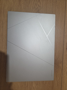 Asus Zenbook 14 Oled (UX3402Z) (5 foto / 8)