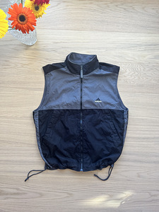 Adidas kahepoolne vest (1 foto / 10)