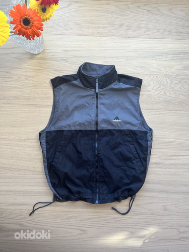 Adidas kahepoolne vest