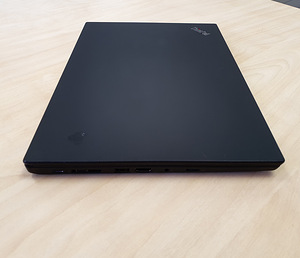 Lenovo ThinkPad T490 14" FHD, Core i5-8265U (4 foto / 8)